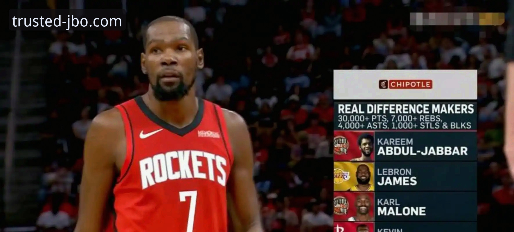 火箭主场大胜尼克斯：一场攻防节奏的全面解析